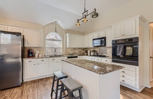 North Richland Hills House | Quiet, Spacious Pool Home - 20 Mins to DFW Airport