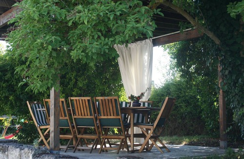 La Jard House | QUIET, SPACIOUS 3* GITE WITH MAGNIFICENT VIEWS OVER THE COUNTRYSIDE, SHOWER IN EACH ROOM