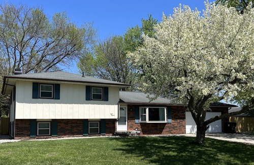 Rantoul House | Quiet, Spacious and Comfy!