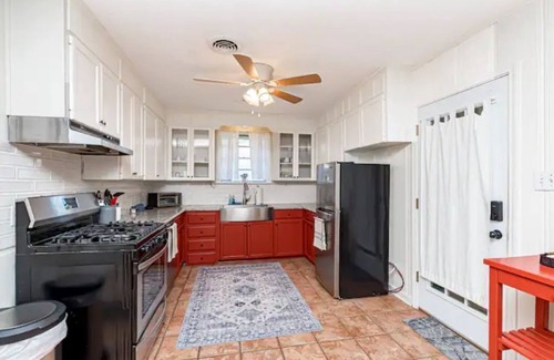 Mid City South House | Quiet Spacious Cottage - Mid-City District