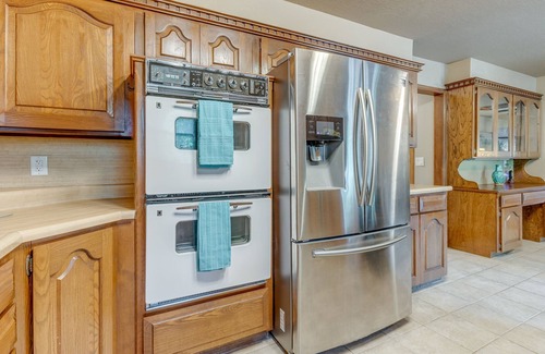 Edmond House | Quiet, spacious home with large deck in secluded Forest Oaks in central Edmond .