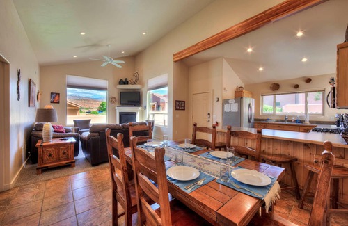 Moab South Valley House | Quiet & Spacious Rim Village Townhome, Views, 2 King Beds, Community Pool/Spa