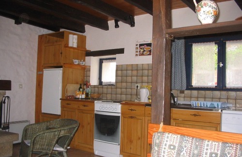 Yvias House | Quiet stone house (half a double house) with garden in idyllic surroundings
