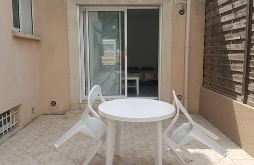 La Penne-sur-Huveaune Apartment | Quiet studio near Aubagne