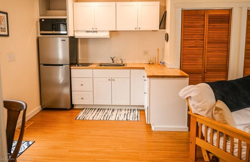Rockport Apartment | Quiet Studio close to all that Coastal Maine has to offer!