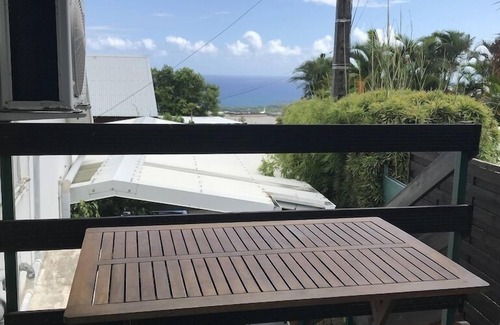 Sainte-Clotilde Apartment | quiet studio in saint clotilde