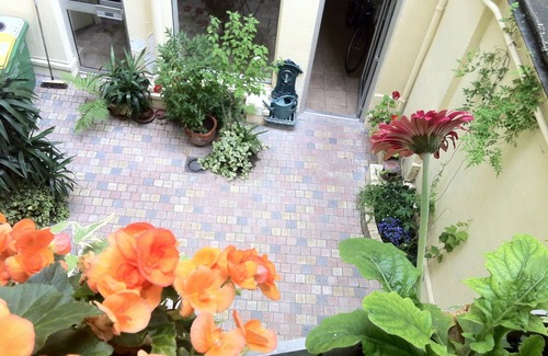 Plaisance Apartment | Quiet studio on courtyard Paris 14th near Montparnasse, 25 m2