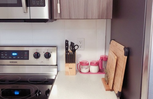 South Surrey House | Quiet suburbia with all the amenities of city life!