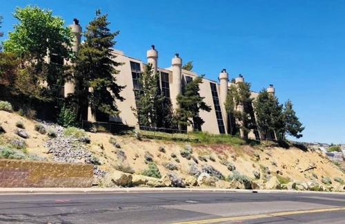 Northeast Reno Condo | Quiet, sunny and stunning mountain skyline view. New paint and new furniture.