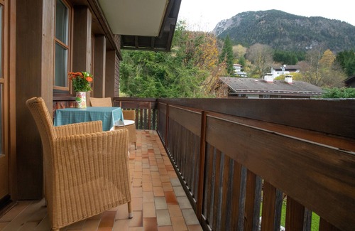 Oberstdorf Apartment | Quiet, sunny location, directly in Oberstdorf, all cable cars can be booked free of charge