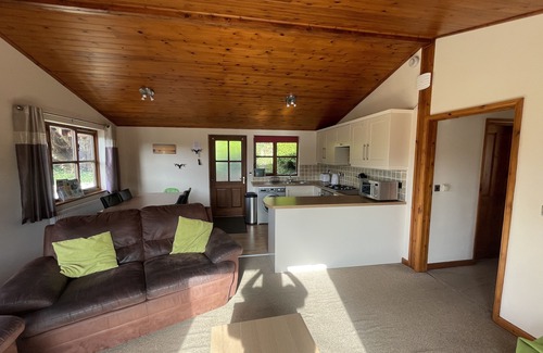 Combe Martin House | Quiet Sunny South Facing Lodge, Private Decking with Great views & Car Parking
