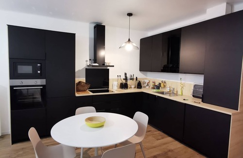 Ajaccio Apartment | Quiet town center, sea view, private parking, 250 m from the beach