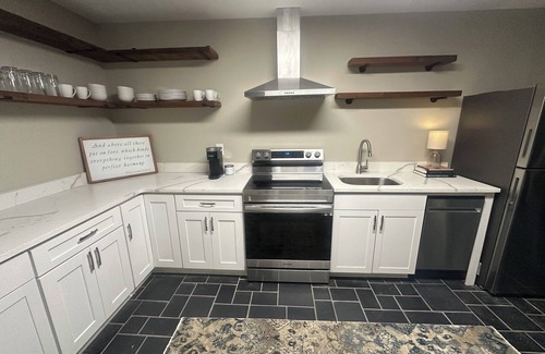 Northport House | Quiet Tuscaloosa Retreat