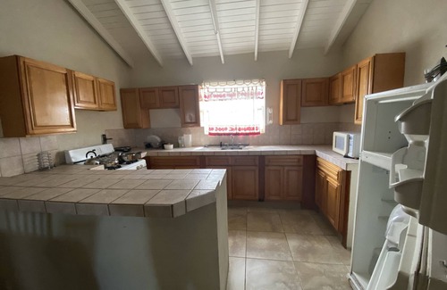 Callendar Apartment | Quiet Upstairs Apartment over looking the highway