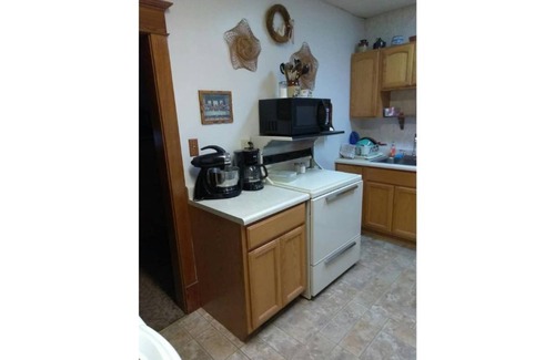 Trinidad Bed & Breakfast | Quiet upstairs studio close to town 420 friendly