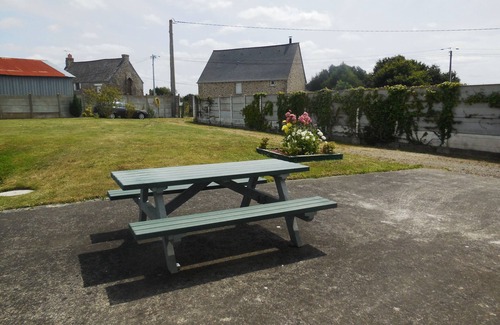 Saint-Meloir-des-Ondes House | Quiet vacation home between St Malo and Cancale