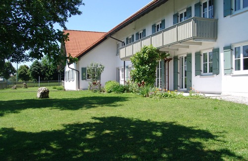 Obergunzburg Apartment | Quiet vacation apartments in a secluded location with views of the Alps