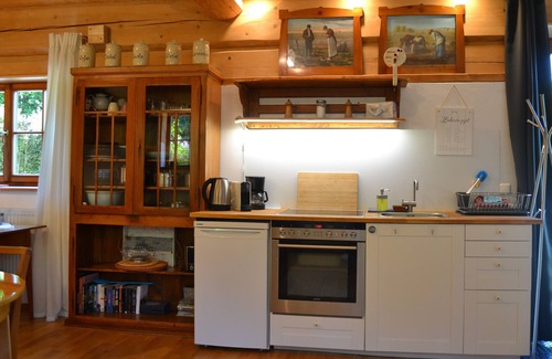 Klein-Bieberau Apartment | Quiet vacation apartment in a wooden house (on the edge of the forest)