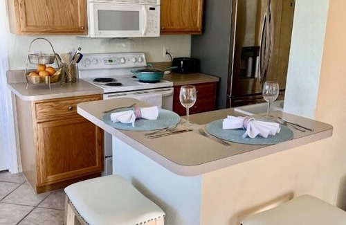 Venice Condo | Quiet Venice Florida getaway available 2025-26!
