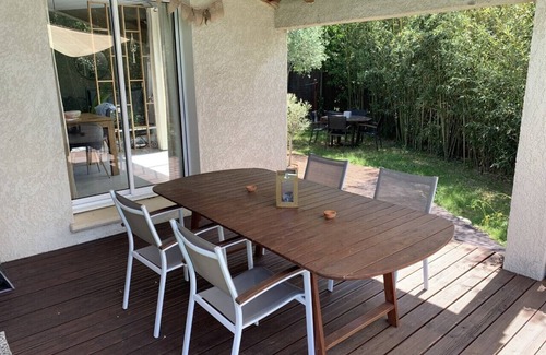 Aubais Villa | Quiet villa with swimming pool and garden