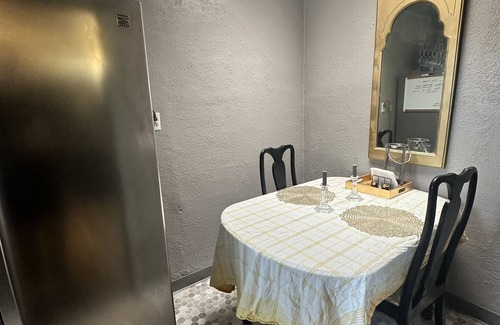 Downtown Apartment | Quiet warm apartment above spa
