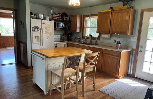 Pearlington House | Quiet Waterfront camp15 minutes from Bay St. Louis. EXCELLENT family Reunions!