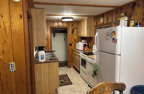 Carter House | QUIET WATERFRONT CABIN JUST FEET FROM THE FULL REC LAKE