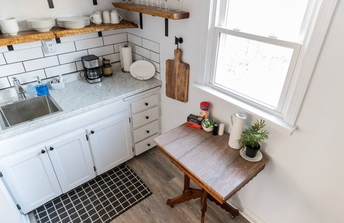 Amarillo Apartment | Quiet well lit studio loft just minutes from historical downtown.