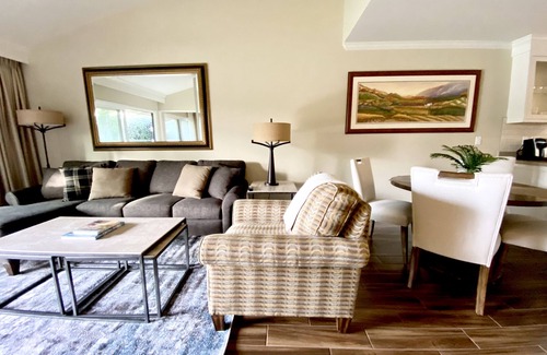 Napa Condo | Quiet Wine Country Club Retreat - Sleeps 4