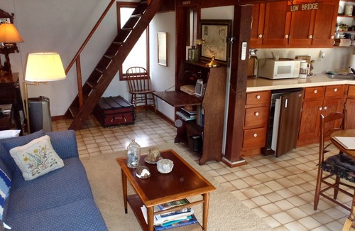 Lusby Cottage | Quiet Woodland cottage near St. Leonard's Creek