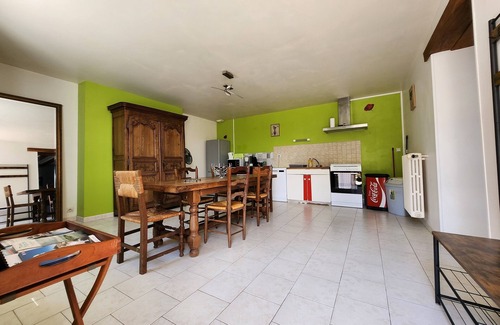 Le Dezert House | Quietly, ideally located in the center of Cotentin