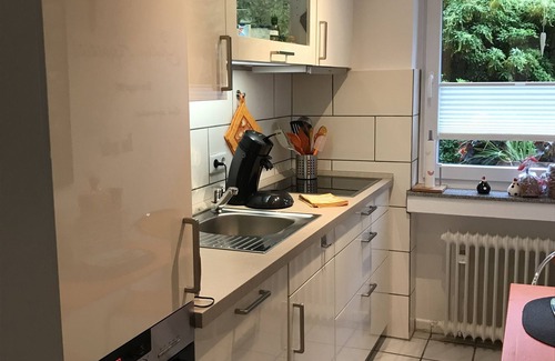 Leichlingen Apartment | Quietly located apartment with terrace and small balcony. Garden, 5 min by car to the train station.
