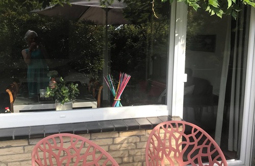 Leichlingen Apartment | Quietly located apartment with terrace and small balcony. Garden, 5 min by car to the train station.