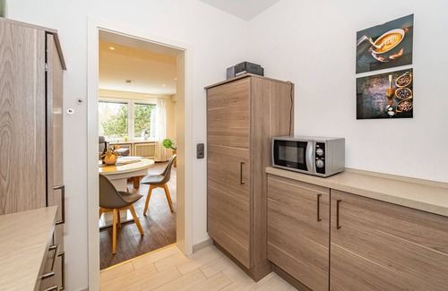 Westerland Apartment | Quietly located 3-room vacation apartment in Alt-Westerland with south-facing balcony.