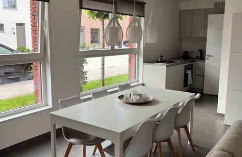 Harelbeke Apartment | Quietly located apartment, in a green and watery area,