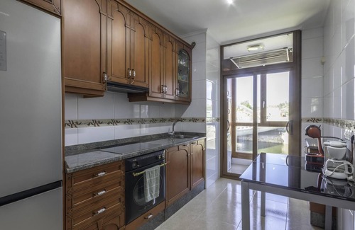 Barakaldo Apartment | Quietness and Comfort next to the Barakaldo Estuary