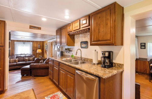 Clinton Cabin | Quigley Cabin -Sleep to the sound of Brewster Creek right outside the window