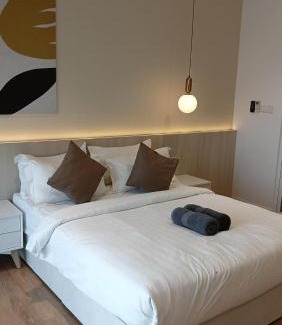 Kuala Lumpur City Centre Apartment | Quill Residence- City View Condo by Azmila