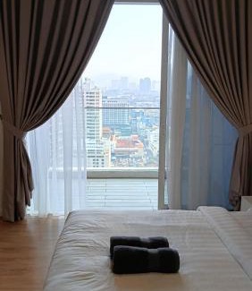 Kuala Lumpur City Centre Apartment | Quill Residence- City View Condo by Azmila