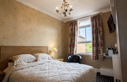 Stratford-upon-Avon Bed & Breakfast | Quilt and Croissants