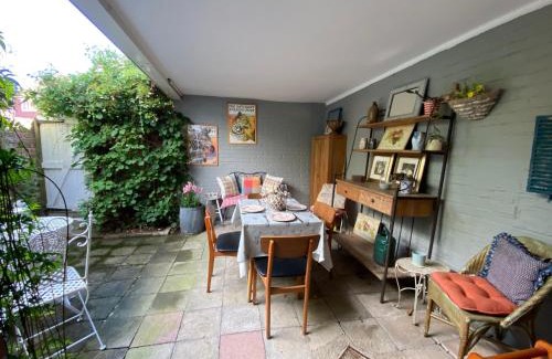 Tenterden House | Quince Cottage