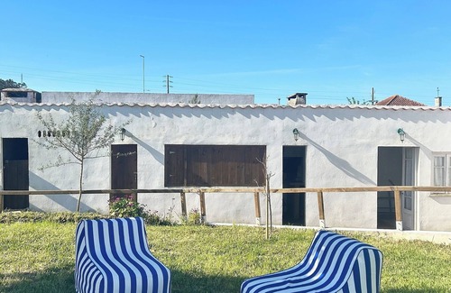 Feira House | Quinta 15 min from the beach (5 rooms and 15 beds) swimming pool