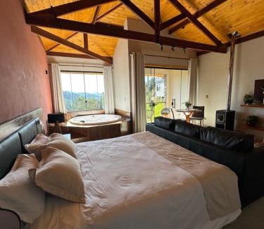 Santo Antonio do Pinhal Cabin | Quinta da Serra Villa & Chalés