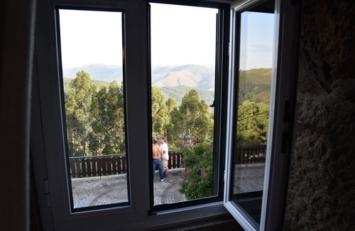 Castro Daire Cottage | Quinta da Malhada - A. L. 14 km from Paiva Walkways