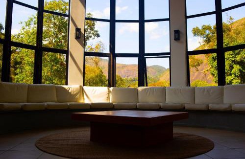 Araras House | Quinta da Torre 7 suítes Cachoeira SPA aquecido