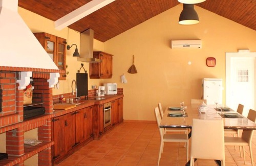Montijo House | Quinta Dahlia by Interhome