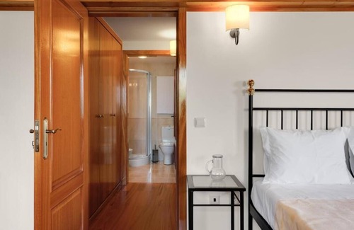 Bouro House | Quinta do Bárrio - Manor Guest House