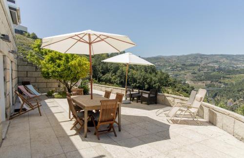 Resende House | QUINTA DOS MONTEIROS - 3 Quartos com Piscina