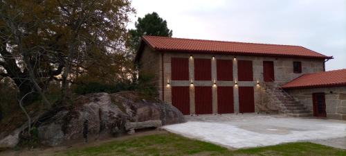 Guimaraes House | Quinta Pousada de Fora Wines & Tourism