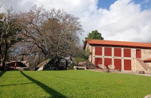 Guimaraes House | Quinta Pousada de Fora Wines & Tourism